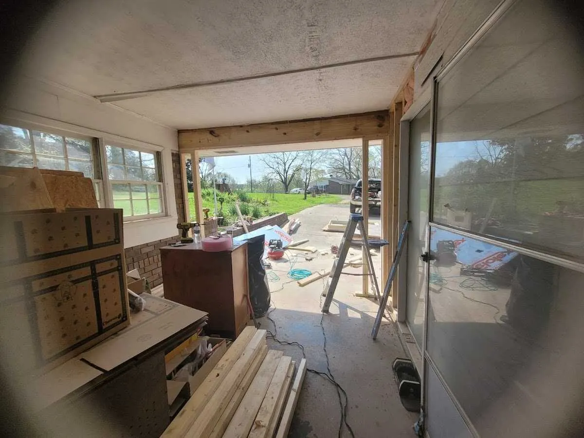 Air movers and dehumidifier for Drying & Dehumidification in Tooele